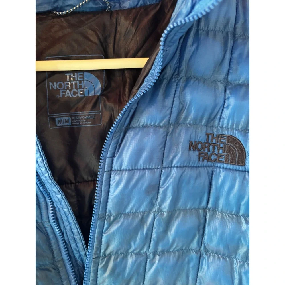 The North Face Mens ThermoBall Full Zip Puffer‎ Jacket Blue Quilted Medium